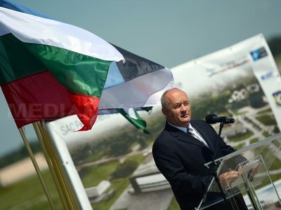 Ministrul ungar al Apărării, rănit într-un accident rutier