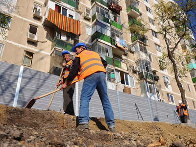 Ponta, pe șantierul liniei de metrou Drumul Taberei-Universitate: Facem minerit măcar în București!