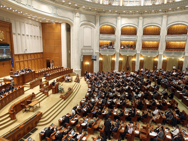Parlamentarii se întorc astăzi din vacanță. Care sunt prioritățile legislative?