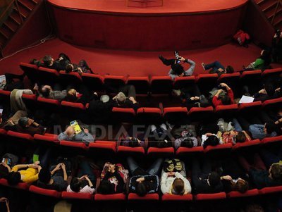 Recomandări pentru weekend-ul 4 - 6 octombrie: Filme, teatru și concerte în București