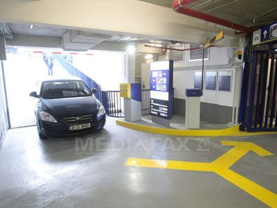 Guvernul introduce impozit pentru proprietăți exceptate în prezent, precum parcări și piscine