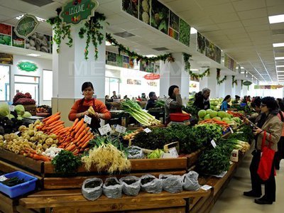 Trei piețe din Sectorul 4 al Capitalei, fiscalizate cu tablete, prin conexiuni wireless