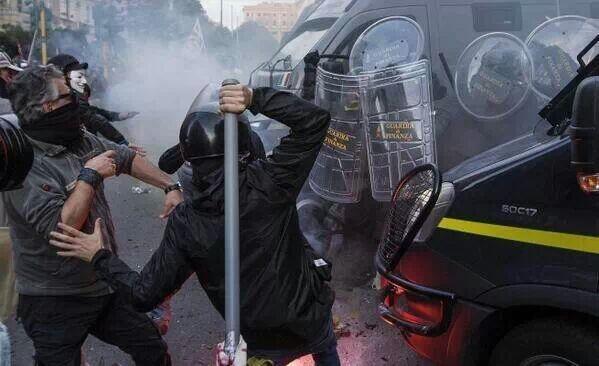 Protestele de la Roma contra austerității au degenerat în violențe (VIDEO)