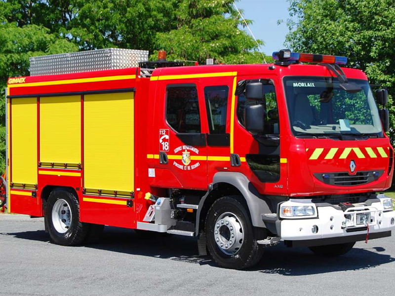 Cel mai tânăr milionar in euro din România face camioane pentru armată