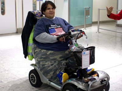 Unui tânăr francez obez i-a fost interzis accesul în avion, pe pachebot și în trenurile Eurostar