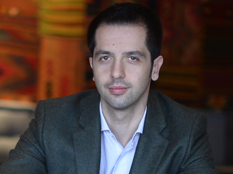 Tânărul de 32 de ani care le vinde românilor mâncare grecească și turcească de peste un milion de euro