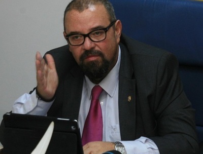Primarul Sectorului 4 denunță protocolul cu USL și vrea să formeze o nouă majoritate în Consiliul Local