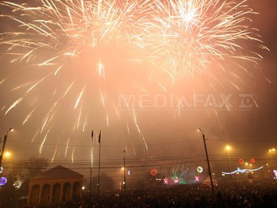ZILE LIBERE care să lege Crăciunul și Anul Nou de week-end, pentru bugetari. Ce date vor fi declarate libere. Ponta: Cu primele se stă mai prost