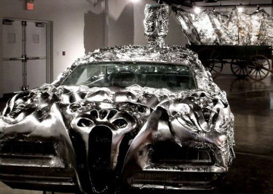 Un artist roman, apreciat in SUA pentru opere sale de arta realizate prin tehnologia imprimarii 3D, a atras atentia Ford