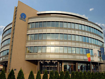 Statul a atras peste 380 milioane euro, aproape de maximul vizat, prin vânzarea a 15% din Romgaz