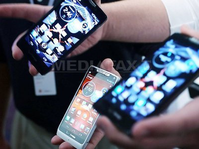 Cum decurg negocierile Guvern-FMI: În premieră, cu bruiaj STS, telefoane reținute și liste nominale. STS: Nu a fost solicitat bruiaj