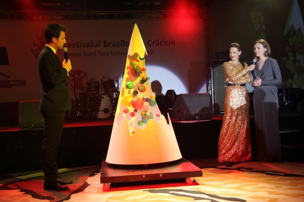 Cum arată brazii licitați la Gala Festivalul Brazilor de Crăciun (GALERIE FOTO)