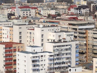 ANALIZĂ: Locuințele noi s-au iefitinit cu până la 15% în 2013, cele vechi cu maxim 6%. Care sunt prețurile locuințelor în marile orașe