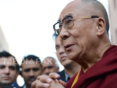 Dalai Lama nu va participa la funeraliile lui Nelson Mandela