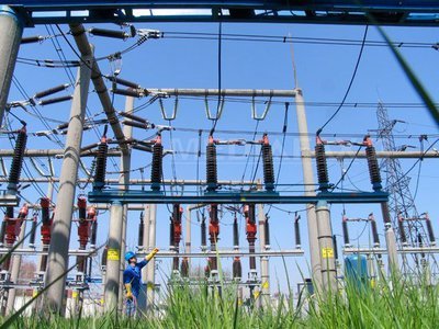 Tariful Transelectrica pentru transportul energiei electrice crește cu aproape 5%