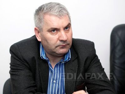 Deputatul Coman, invitat luni la Comisia juridică a Camerei