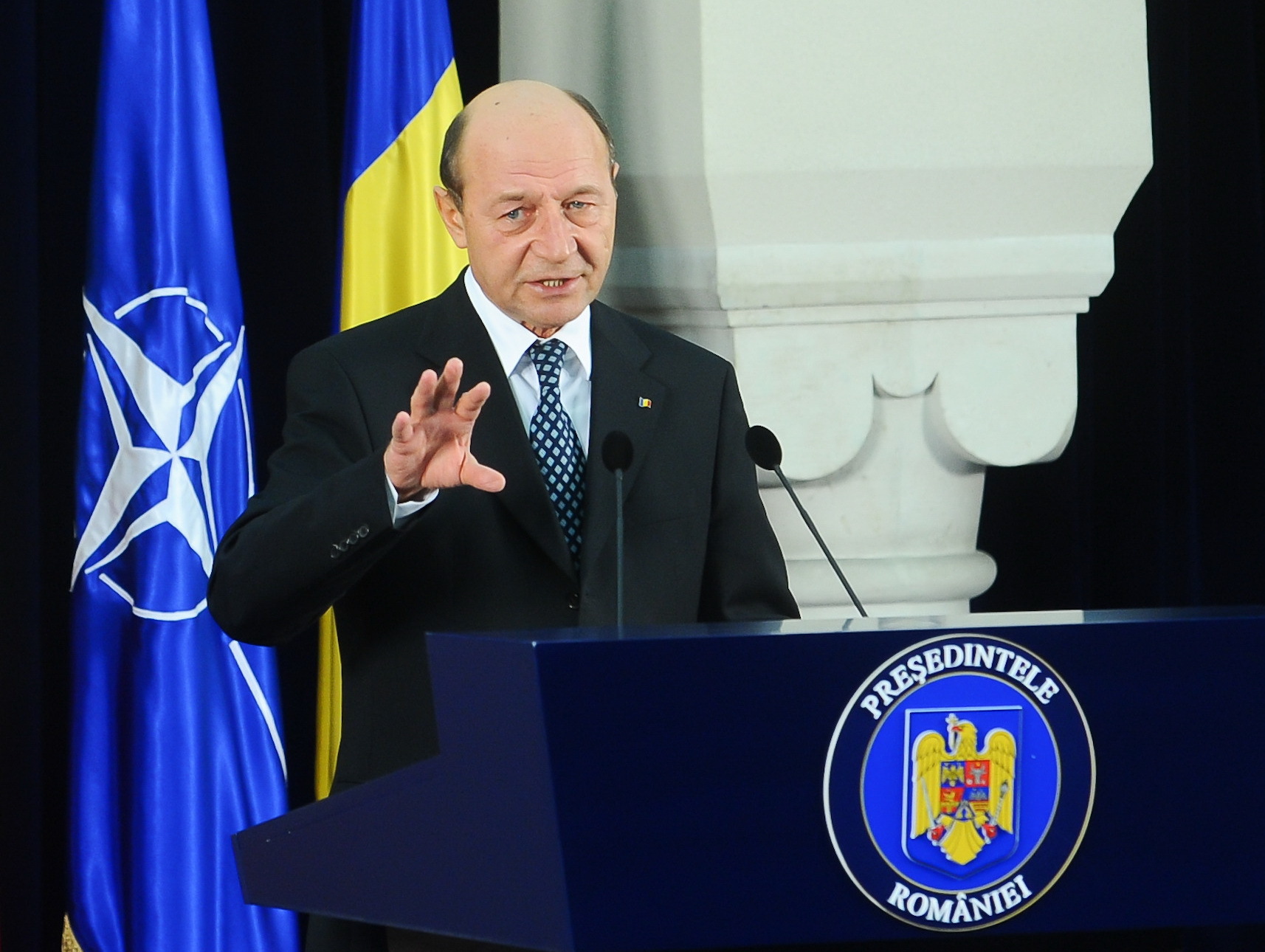 Băsescu: O delegație SRI merge cu mine în Israel; cooperarea antiteroristă prezintă un interes aparte