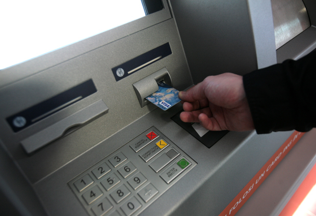 Avertismentul Visa către comercianți: Cardul este moartea evazioniștilor