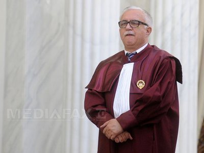 Zegrean: Există o lege a funcționarilor publici, Codul Penal are o altă viziune. O să deslușim asta