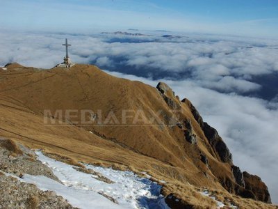 Crucea Caraiman, în Cartea Recordurilor: Este cea mai înaltă cruce din lume amplasată pe un vârf montan