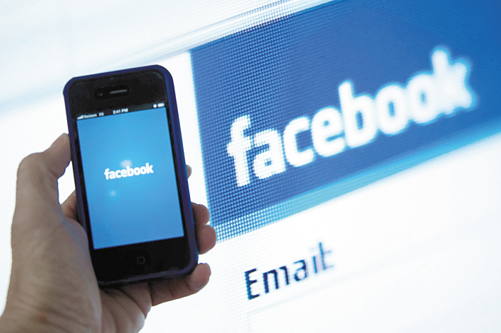 Facebook, venituri mai mari din reclamele afișate pe smartphone-uri și tablete