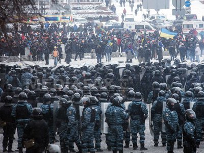 Ucraina nu intenționează să declare starea de urgență, asigură UE
