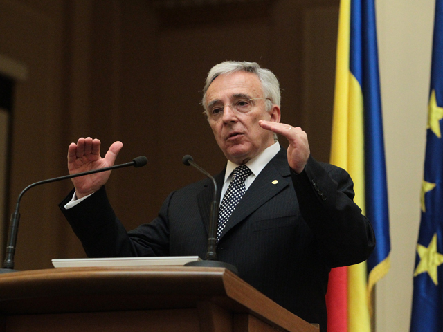 Isărescu și-a pierdut răbdarea și a ajutat leul să revină brusc în fața euro