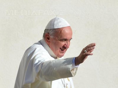 Papa Francisc califică Internetul drept "un dar de la Dumnezeu" și îi îndeamnă pe catolici să-l folosească pentru un "dialog autentic"