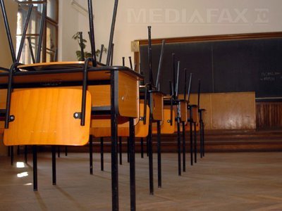 Tiraspolul a înghețat conturile liceului cu predare în limba română Lucian Blaga. REACȚIA lui Traian Băsescu