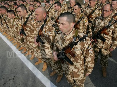 Dușa: Premierul a înțeles că Armata a fost neglijată mult timp, în 2014 vom avea un buget mai mare
