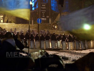 Avertismentul primului președinte al Ucrainei independente: Țara se află în pragul războiului civil