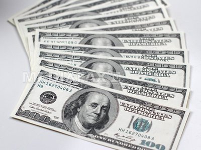 Barack Obama a mărit cu 25% salariul minim al câtorva sute de mii de americani