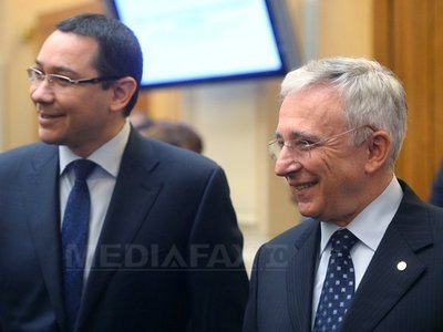 Băsescu: Dau mandat lui Ponta și Isărescu pentru scrisoarea cu FMI, fără acciză și "electorată"