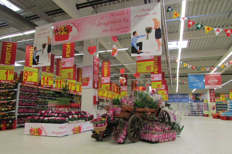 Auchan deschide al șaselea hipermarket din București