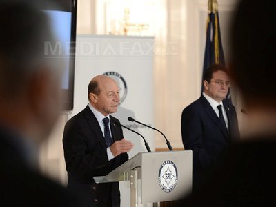 Băsescu: Ministerele Finanțelor și Muncii nu vor să își cupleze bazele de date, nu pot fi protejate