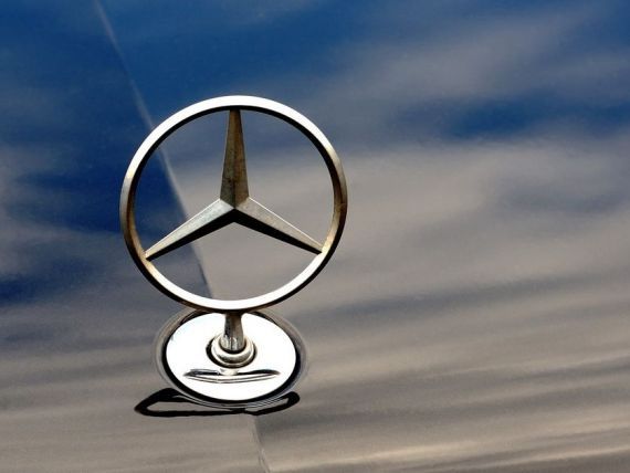 Daimler AG își va uni cele două entități locale de distribuție