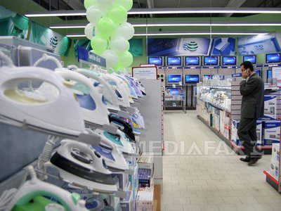 Domo și Flanco pregătesc terenul pentru o tranzacție. Împreună s-ar apropia de liderul Altex