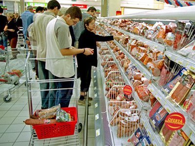 Dezbatere pe tema închiderii hipermarketurilor în week-end, la comisie în Camera Deputaților