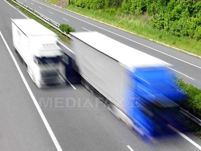 Transportatori: Acciza la carburant, pretext pentru cheltuieli mai mari și efect de bumerang la buget