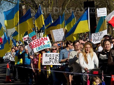 Ucraina cere comunității internaționale să nu recunoască "Republica Crimeea"