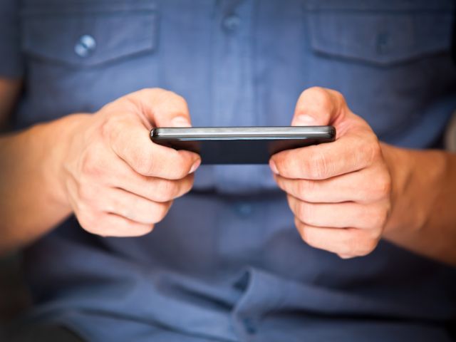 Ce primește un client la o cartelă de 6 euro de la Orange, Vodafone sau Cosmote