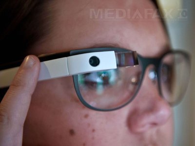 Google Glass, disponibili publicului larg din SUA pentru o perioadă limitată de timp. Care va fi prețul ochelarilor