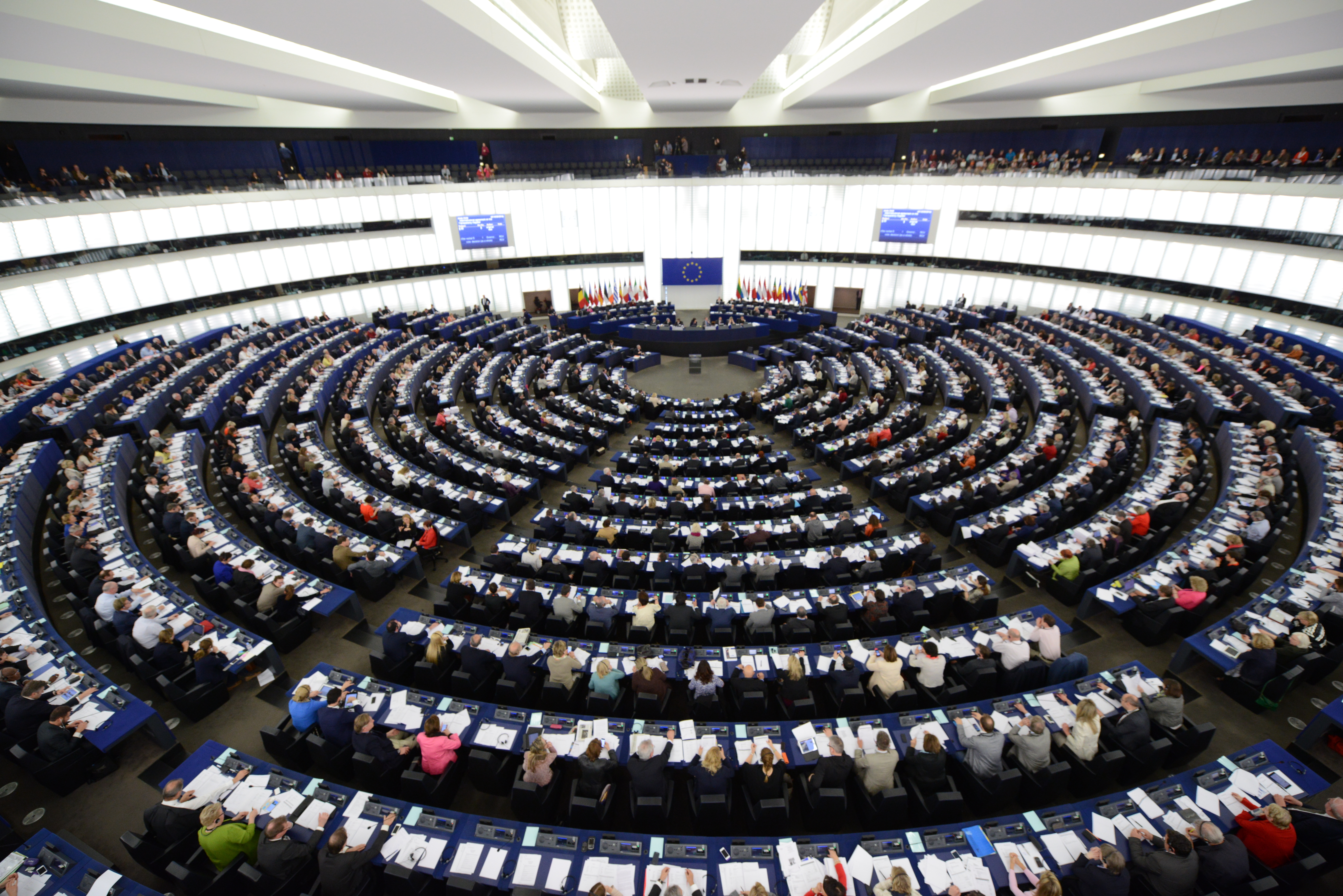 Parlamentul European a decis: contribuabilii nu vor mai plăti pentru falimentul băncilor