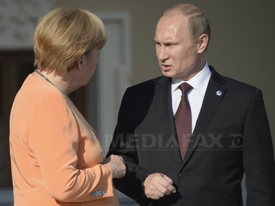 Angela Merkel a discutat la telefon cu Vladimir Putin despre situația din Ucraina