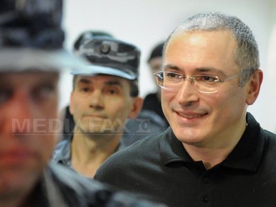 Autoritățile ruse îi interzic asociatului lui Hodorkovski să părăsească Rusia