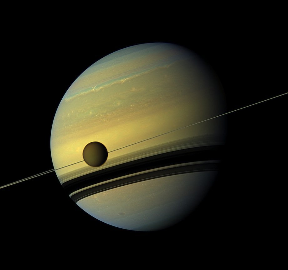 Ocean care ar suporta condiții de viață, descoperit pe un satelit al planetei Saturn