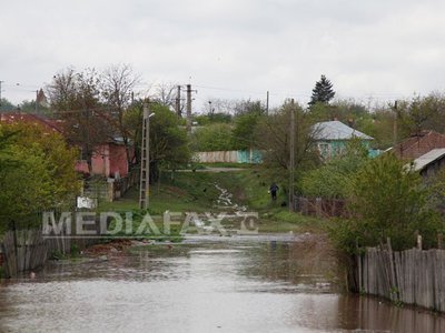 COD PORTOCALIU de inundații în opt județe