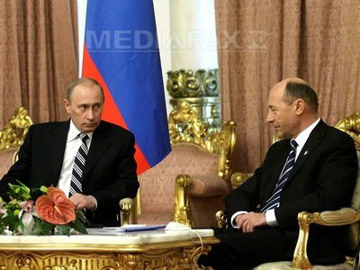 Putin: Sper să nu fiu nevoit să trimit armata rusă în Ucraina. Nu îmi este frică de NATO. Reacția președintelui Traian Băsescu
