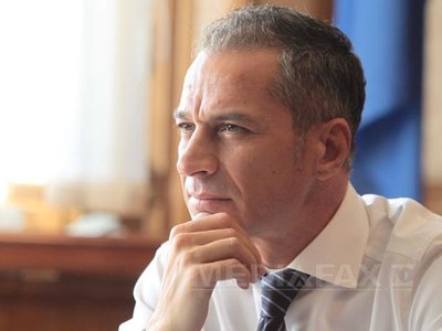 Ponta spune că Jiru a fost propus de o lună la conducerea CEC, dar este așteptat acordul lui Cinteză