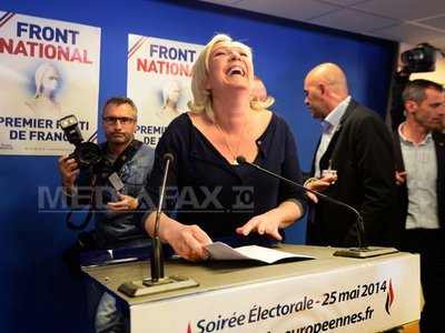 Frontul Național triumfă în Franța și provoacă un nou cutremur politic